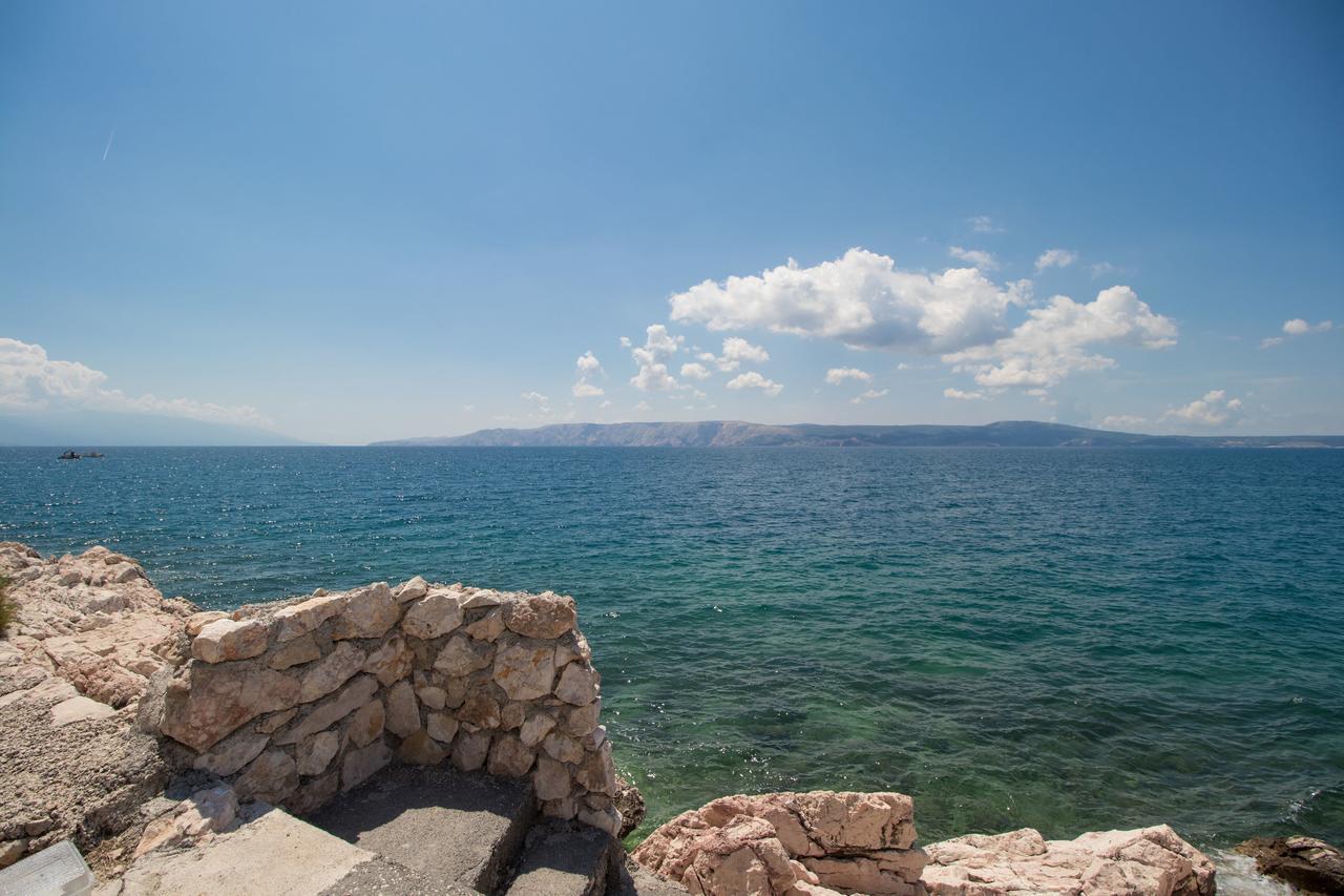 Apartments Josip By The Sea Novi Vinodolski Luaran gambar
